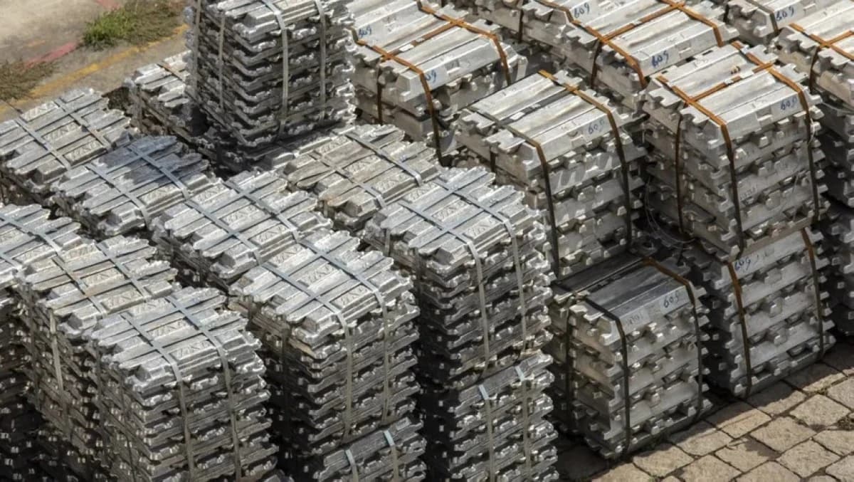 بعد صدمة حرب إيران.. الصين تخفض إنتاج الوقود وترفع إنتاج الألمنيوم