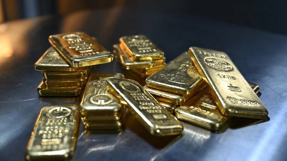 الذهب يستقر مع تقييم السوق لتوترات الشرق الأوسط وتوقعات الفائدة