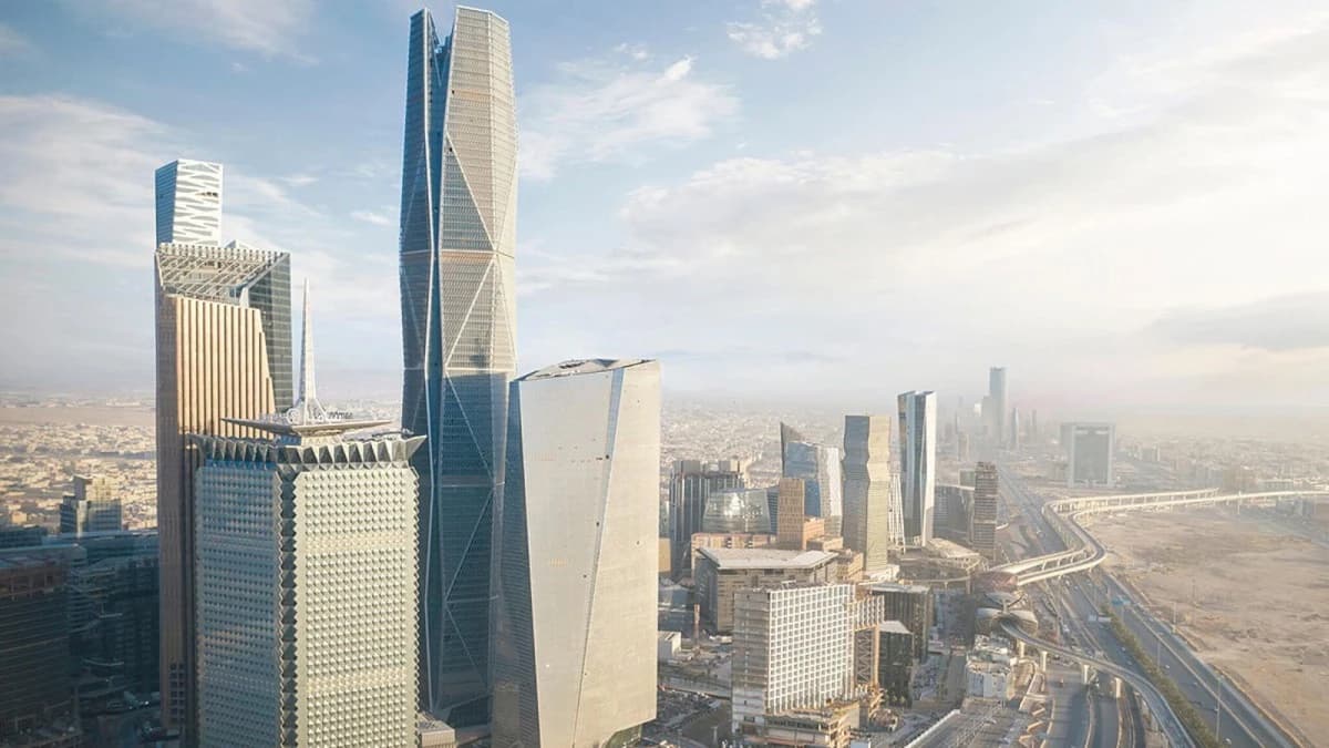 مذكرة تفاهم تتيح لـ "آي سكويرد" استثمار ملياري دولار في شركات PIF