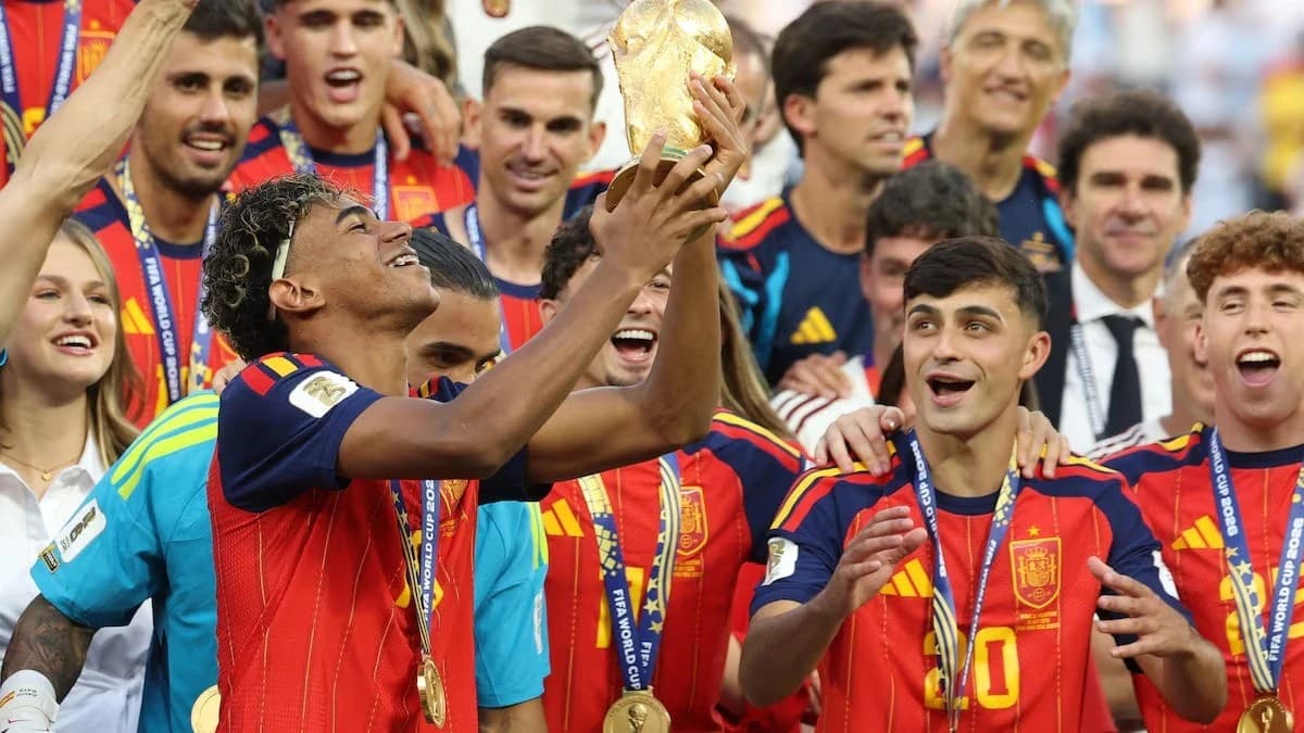 متى تظهر النجمة الثانية على قميص بطل مونديال 2026؟