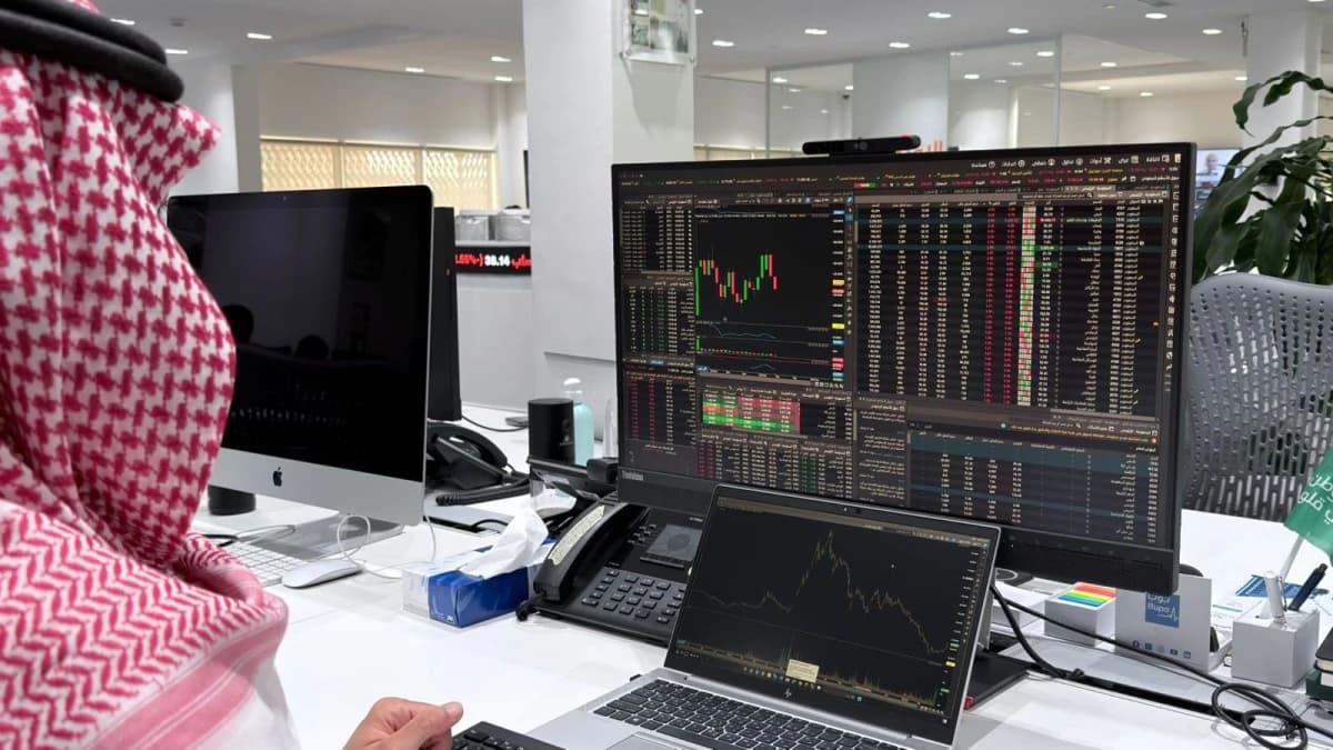 الأسهم السعودية تكسر أطول سلسلة ارتفاع في 5 أشهر بضغط من "أرامكو"