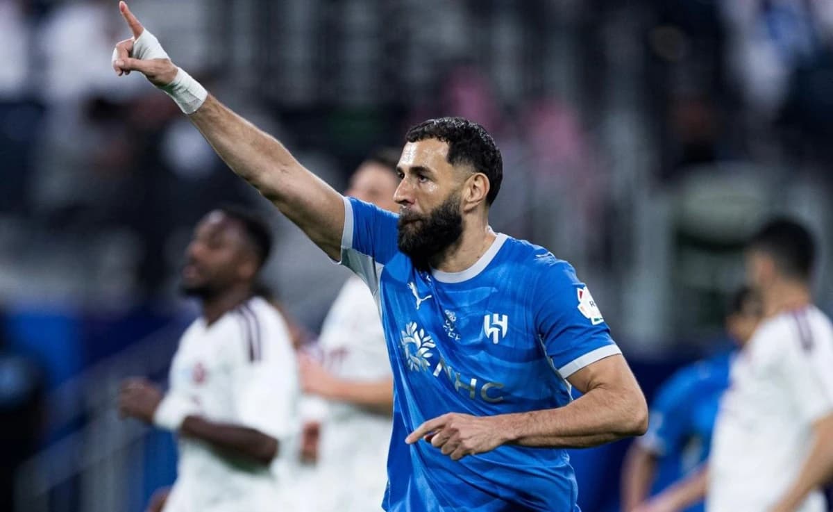رحيل بنزيما من الهلال معقد ماليا .. وتقييم نيتو بـ135 مليون دولار