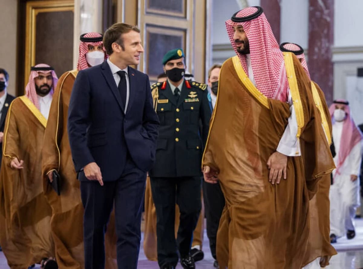 كيف تطورت العلاقات السعودية الفرنسية على امتداد أكثر من 100 عام؟