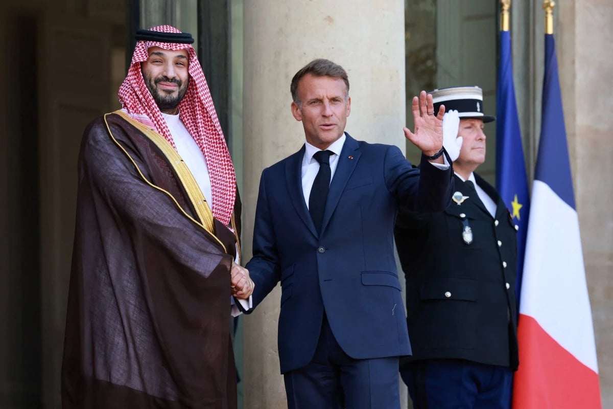 اتفاقيات سعودية - فرنسية تشمل مجالات الدفاع والاستثمار