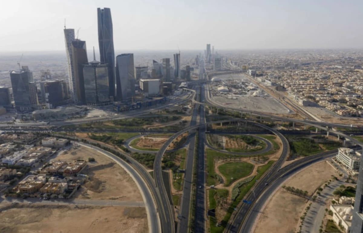 بيع أرض خام على طريق الملك سلمان في الرياض بـ 1.7 مليار ريال