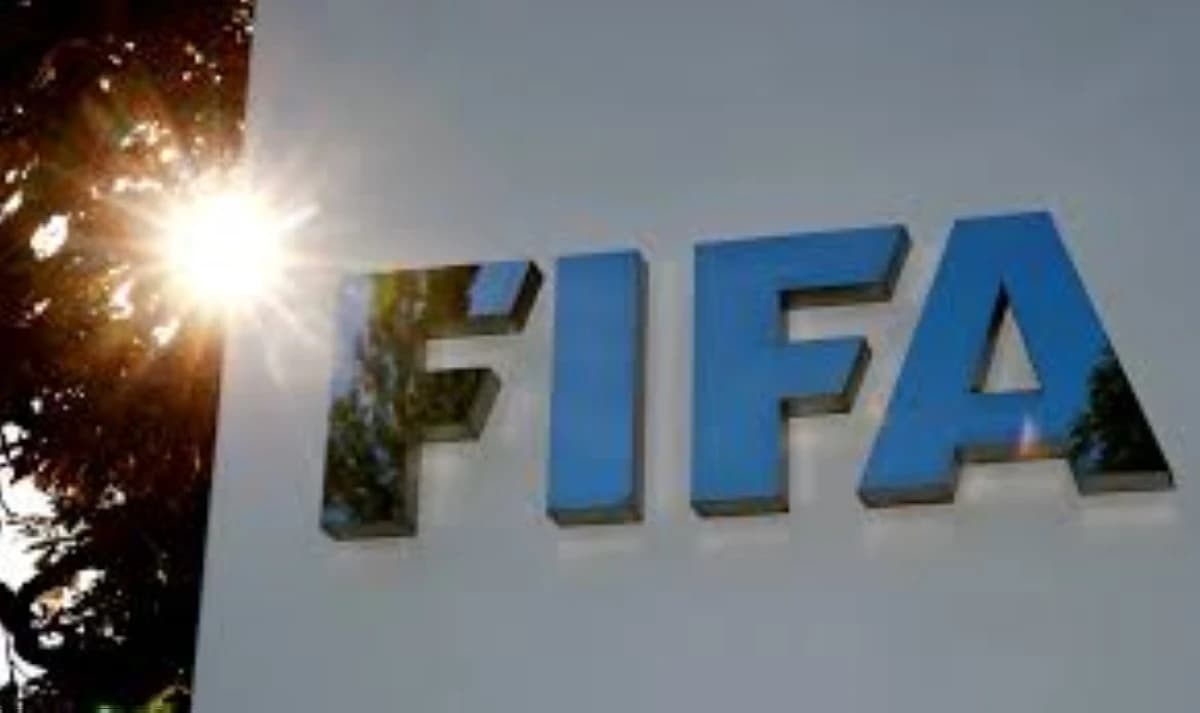 «فيفا» يعيد خطة بيع 20% من حقوق بطولاته مقابل 4.2 مليار دولار