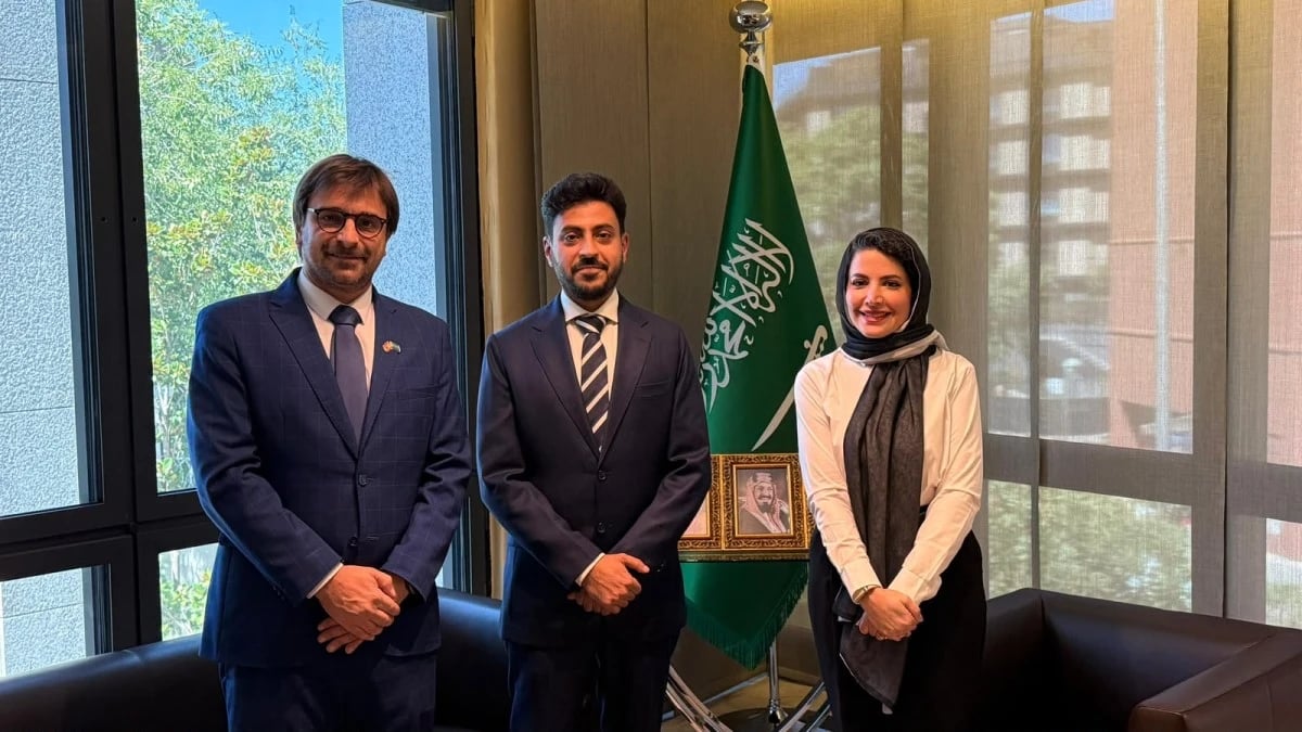سفيرة السعودية لدى إسبانيا تبحث مع رئيسي "زود" و"إليا" تعزيز التعاون بين شركات البلدين