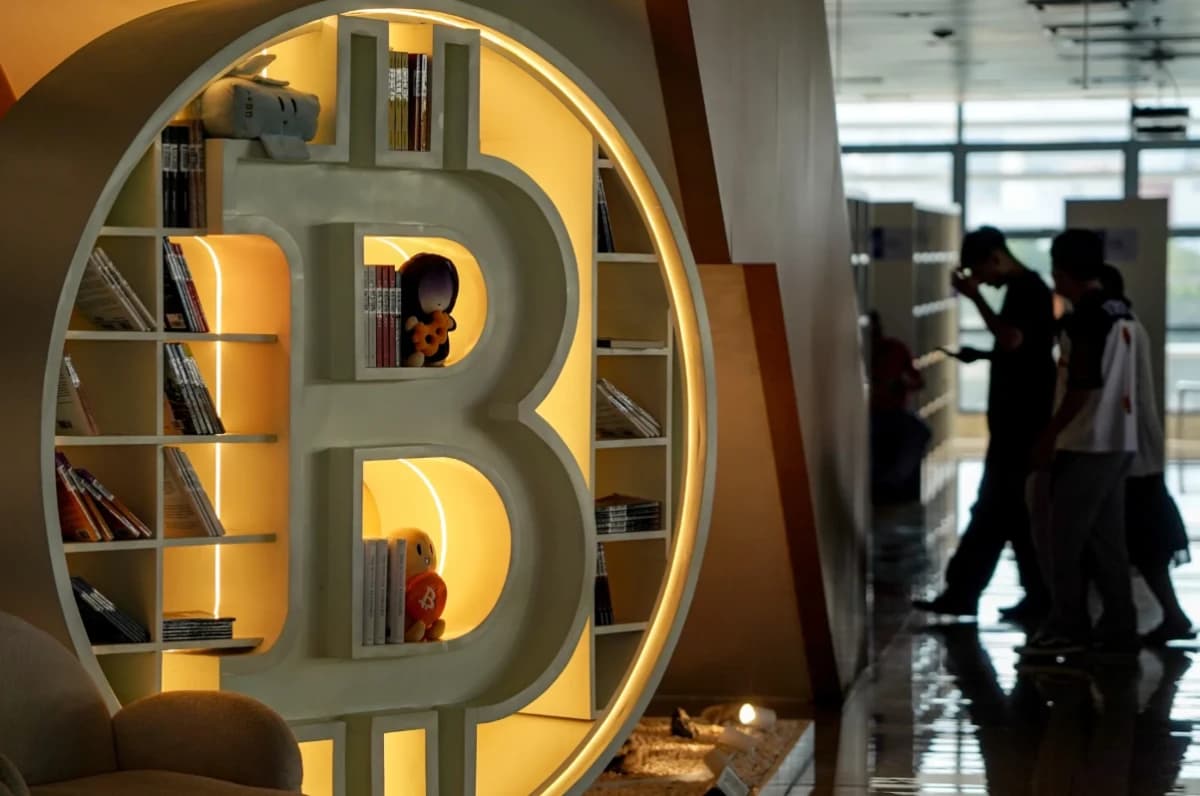 صناديق بيتكوين الأمريكية تجذب المستثمرين مجدداً مع تماسكها فوق 81 ألف دولار