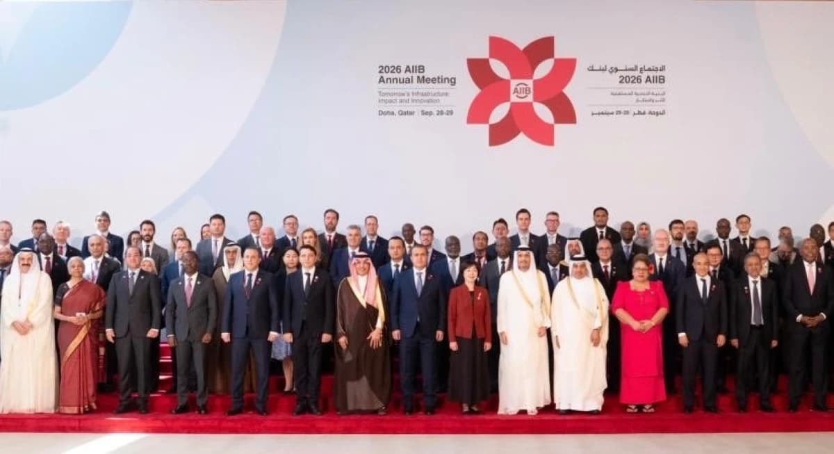 وزير المالية السعودي يحث الآسيوي للاستثمار على التعاون مع بنوك التنمية