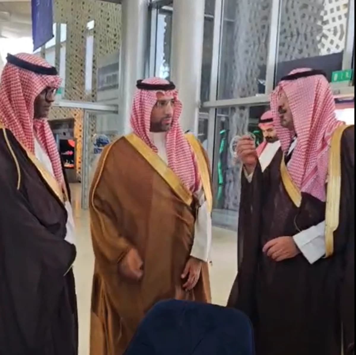 ضيوف منتدى "الاقتصادية" يطلعون على دور جمعية "ثقف" في تعزيز المشاركة المجتمعية