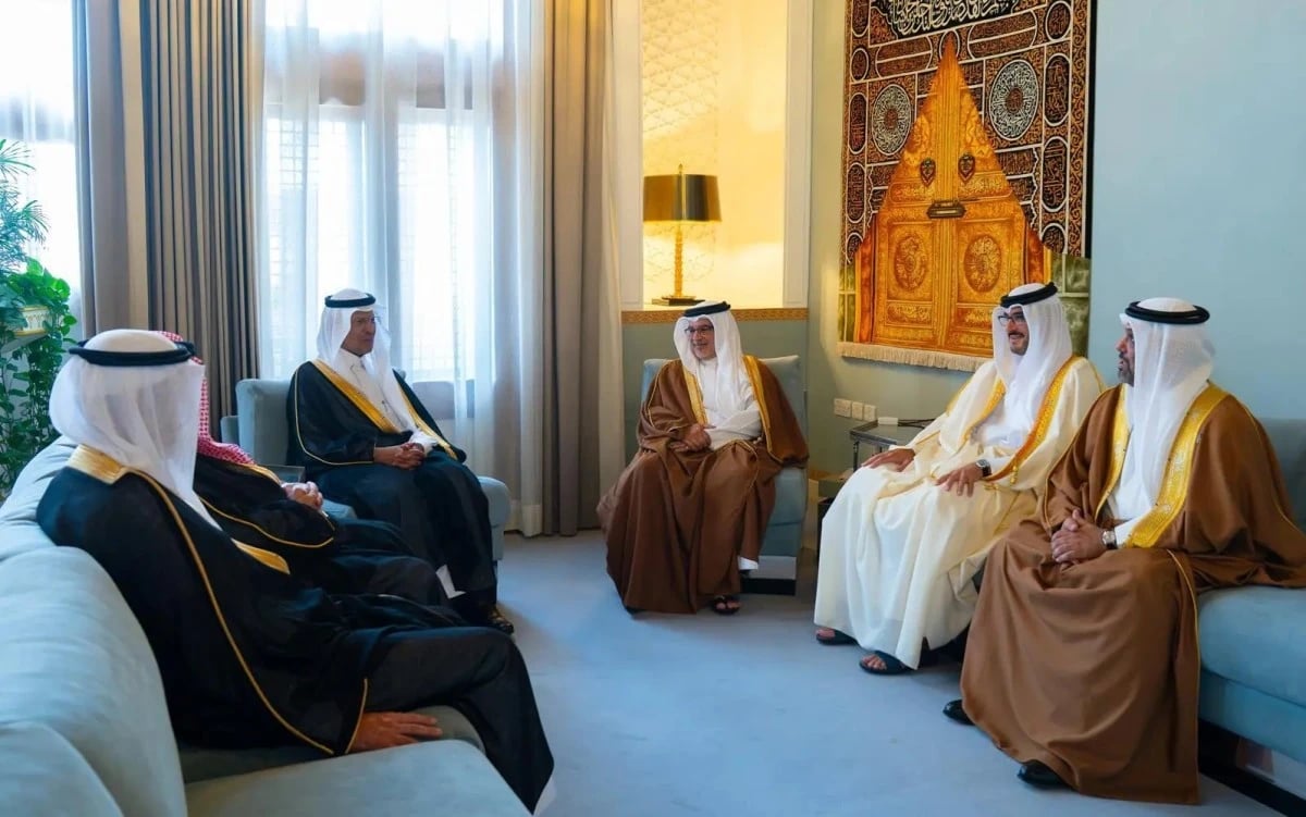 السعودية والبحرين تبحثان آفاق التعاون في الطاقة والصناعة والتجارة