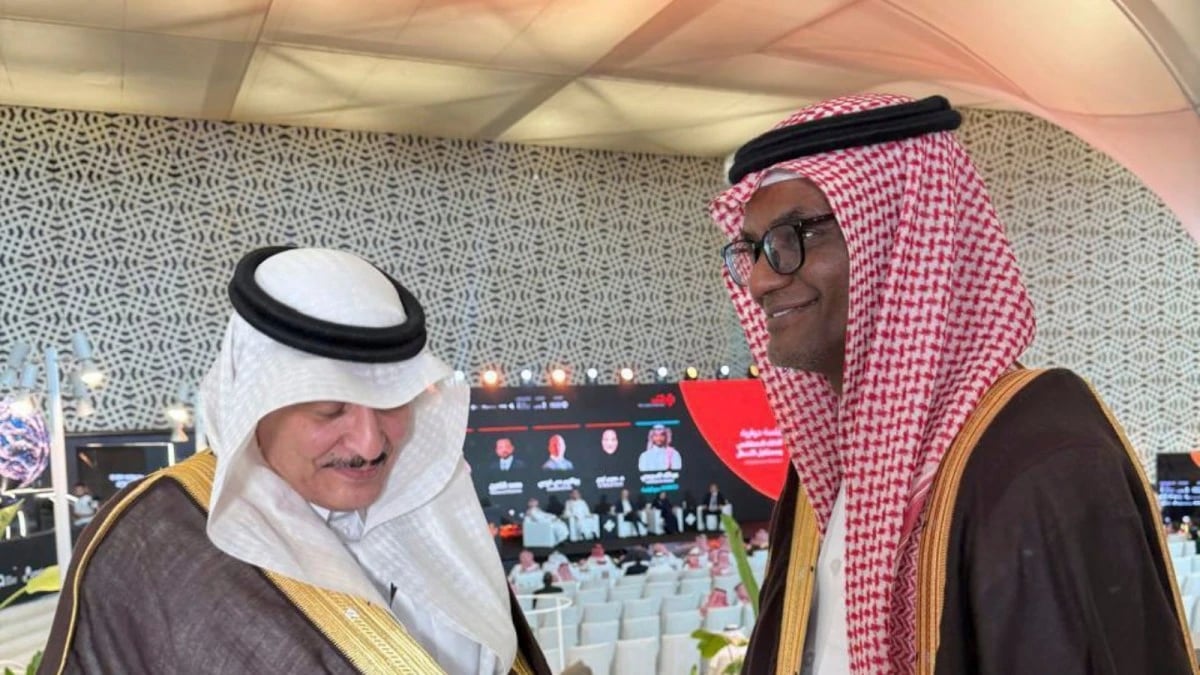 "الاقتصادية" .. من ورق التأسيس إلى ذكاء المستقبل