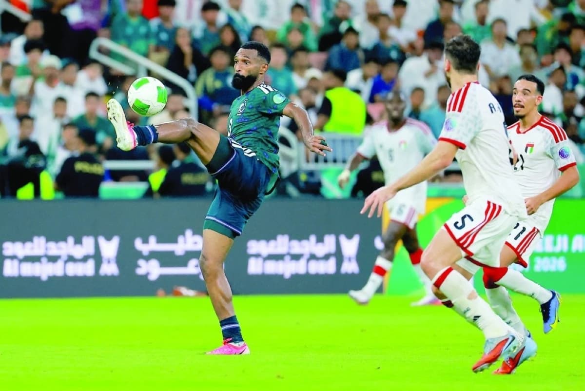سالم والبريكان يتنافسان على جائزة لاعب آسيا .. والسعودي والياباني والأردني على أفضل اتحاد