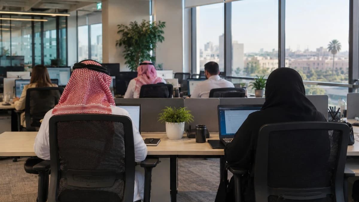 السماح لتابعي صاحب الإقامة المميزة بالعمل بعقود تصل إلى سنتين