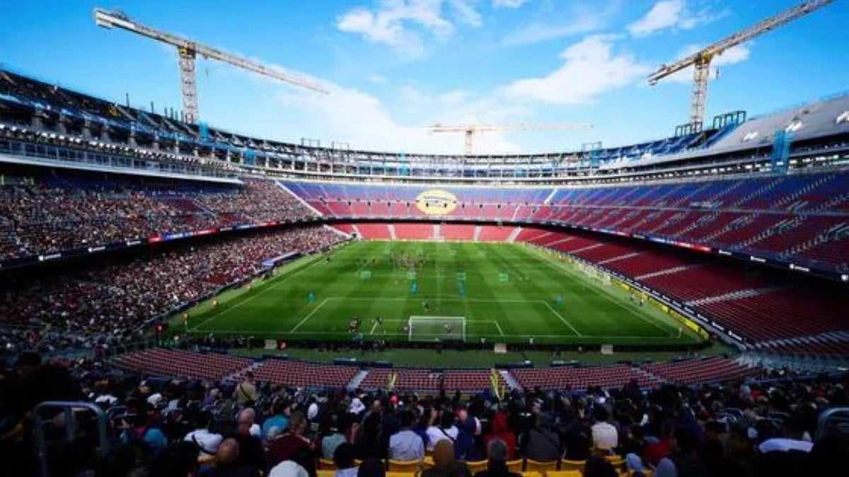 5500 يورو للمقعد الفاخر في «كامب نو» .. والتذاكر ترتفع 49%