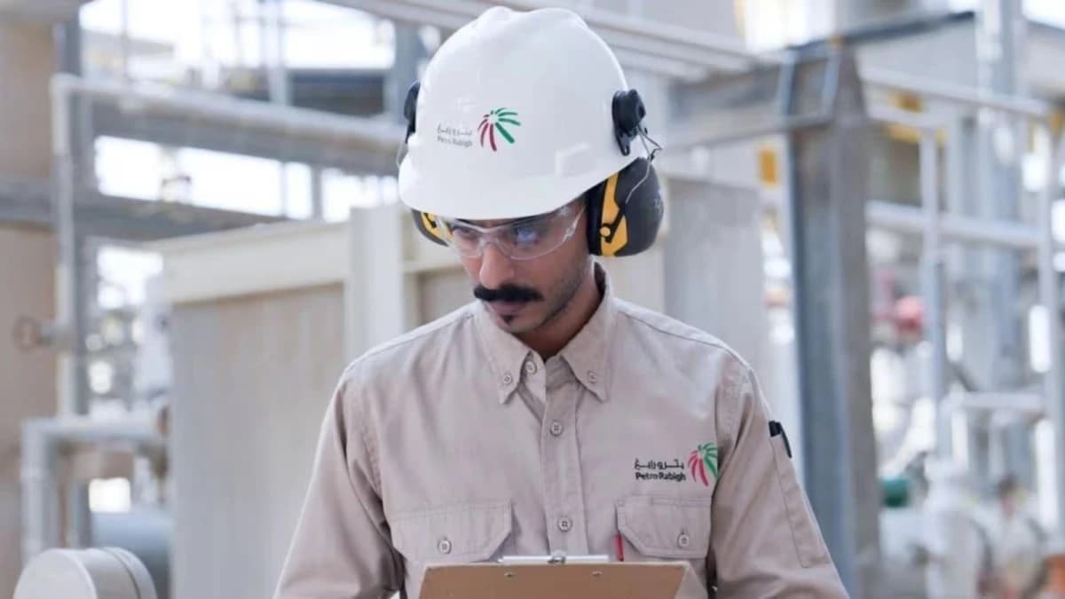 عدم توازن العرض والطلب يحول "بترورابغ" من الخسارة إلى الربحية