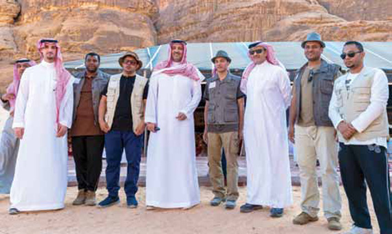 رئيس «السياحة» يفتتح أول مخيم صحراوي سياحي مرخص