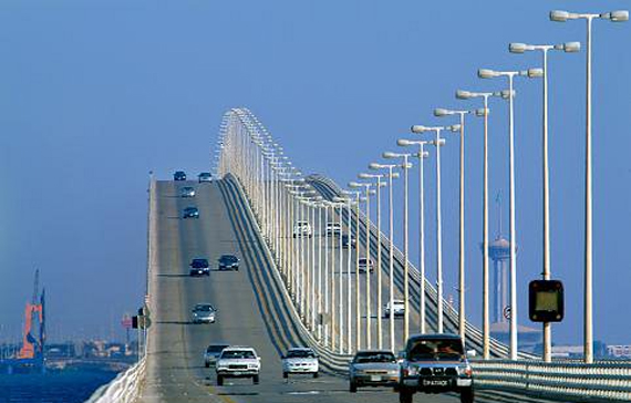 19 مليون مواطن تنقلوا بين دول الخليج .. البحرين والسعودية الأكثر استقطابا