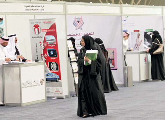 تستر وبيع تراخيص وبضائع مغشوشة في معارض ومهرجانات تسوق