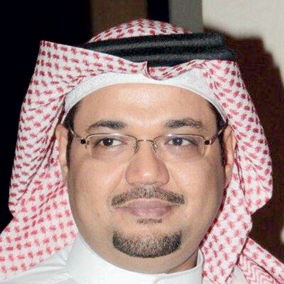 سلطان بن سلمان يوجه بتكريم الصحافي الراحل
عمر المضواحي