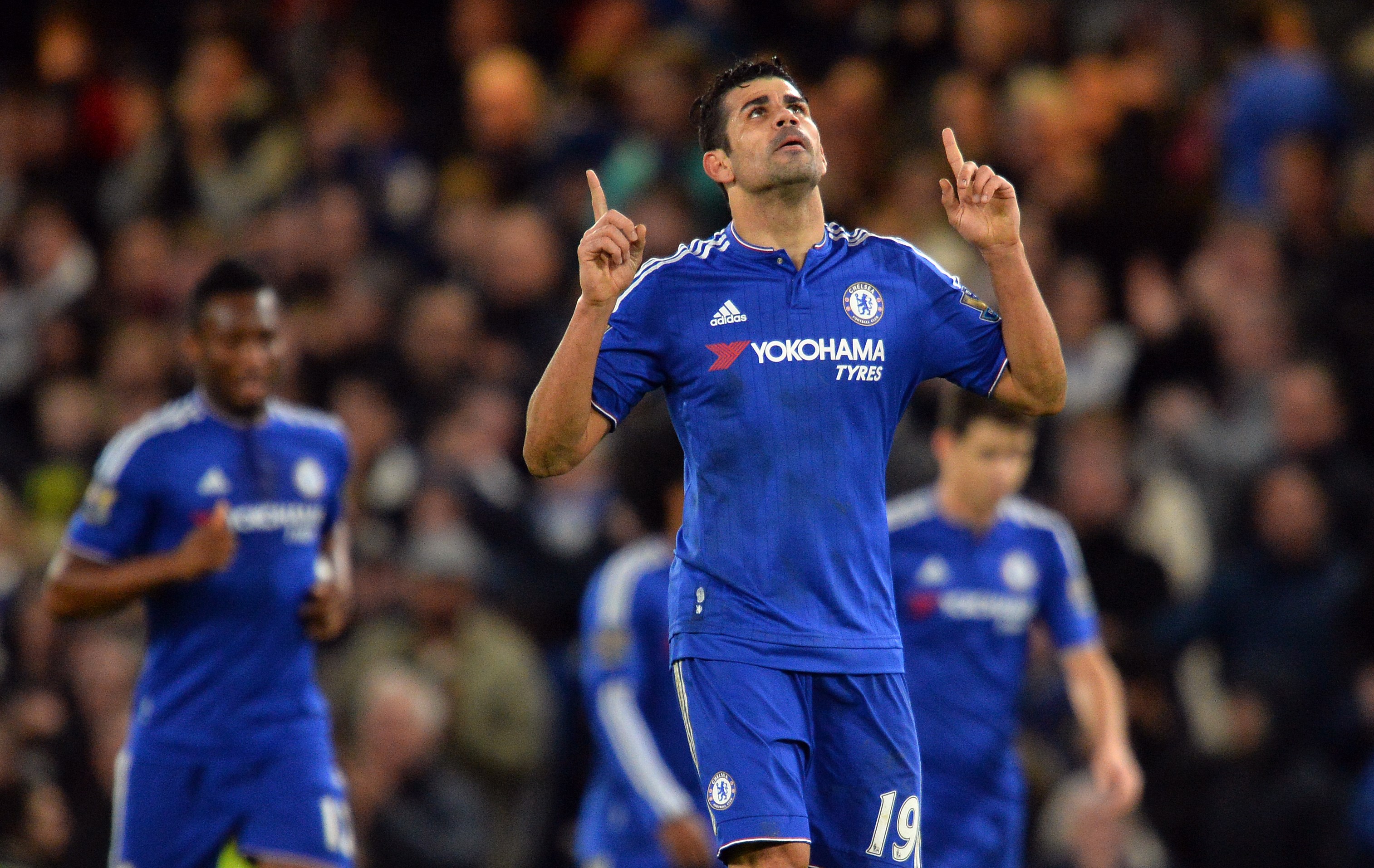 قصة مصورة: ليفربول يسقط ليستر .. ومصير فان غال في مهب الريح .. وبداية خجولة لهيدينك