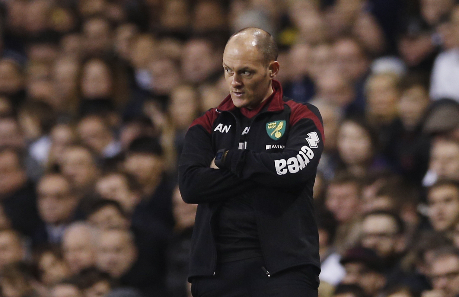 قصة مصورة: ليفربول يسقط ليستر .. ومصير فان غال في مهب الريح .. وبداية خجولة لهيدينك