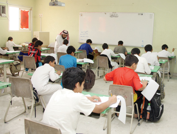 «التعليم» تمنح قائدي المدارس تسمية المرافق المدرسية بأسماء الشهداء ورجال الأعمال