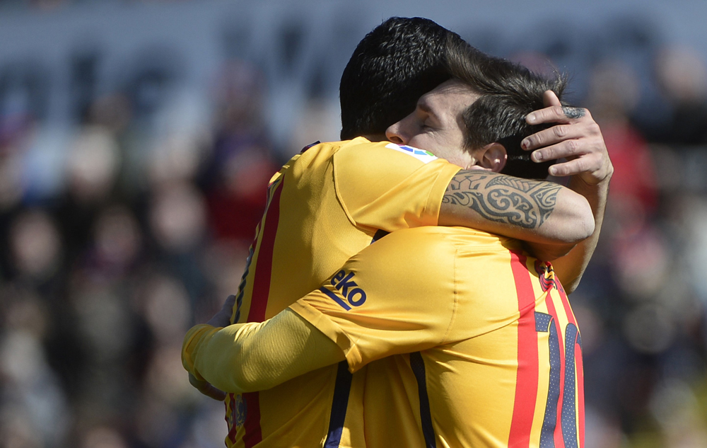 قصة مصورة: برشلونة يهزم ليفانتي ويستعيد انفراده بصدارة الدوري