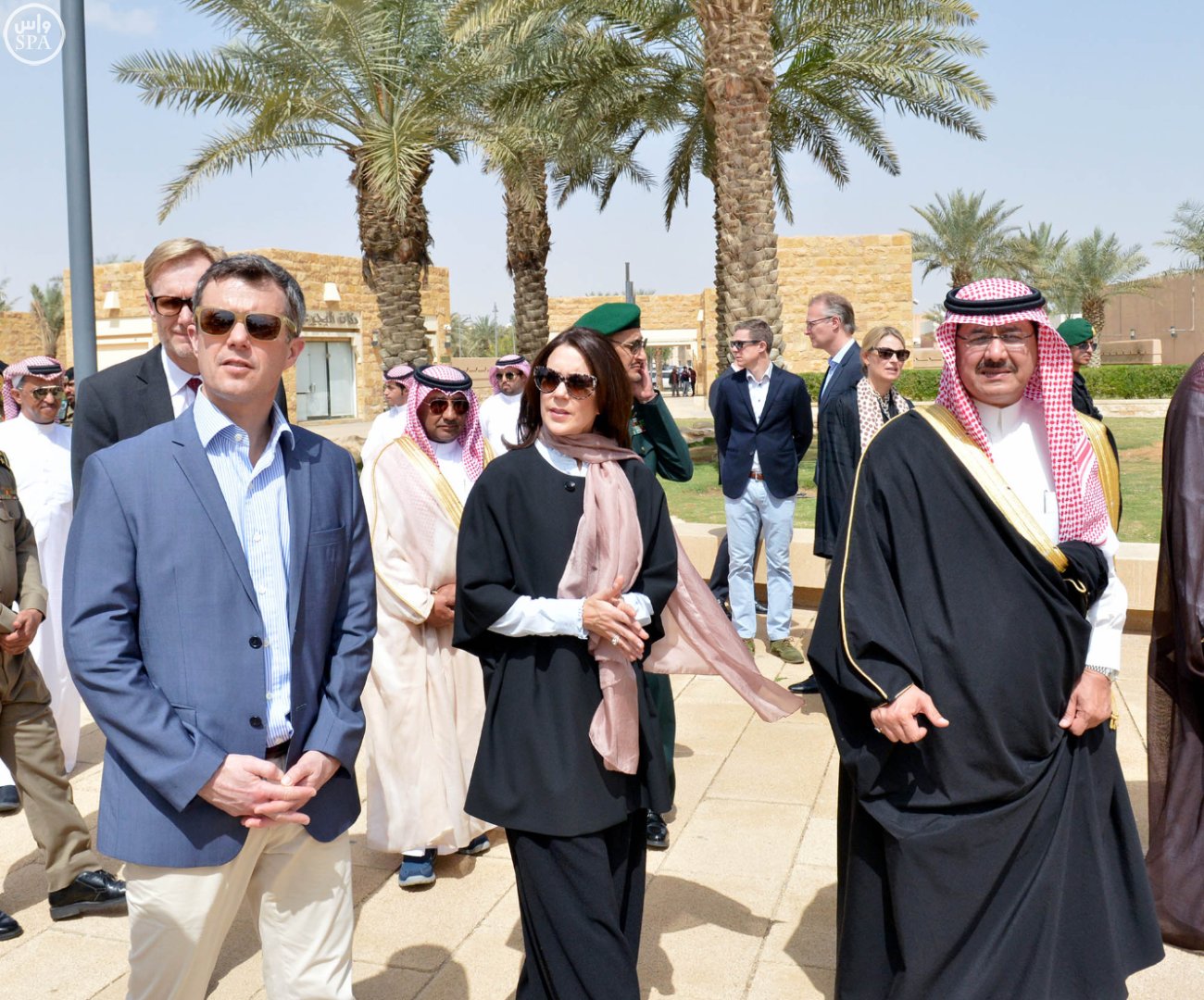 ولي عهد الدنمارك يزور حي البجيري في الدرعية التاريخية