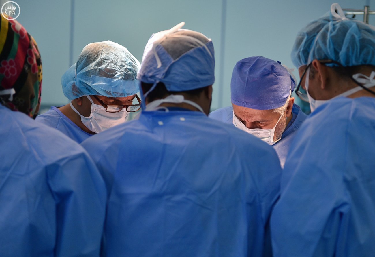 نجاح عملية فصل التوأم السيامي الباكستاني "فاطمة و مشاعل "