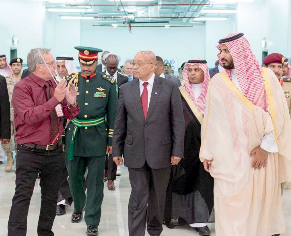 ولي ولي العهد والرئيس زوما يفتتحان مصنع القذائف بـ «الصناعات العسكرية»