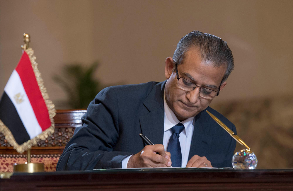 الملك يعلن تشييد جسر بين السعودية ومصر عبر البحر الأحمر .. والسيسي: سنطلق عليه "جسر الملك سلمان"