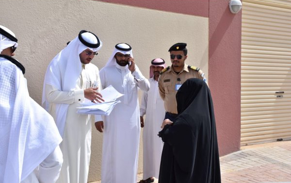 "الإسكان" تسلم أولى مشروعات "100 ألف منتج سكني"