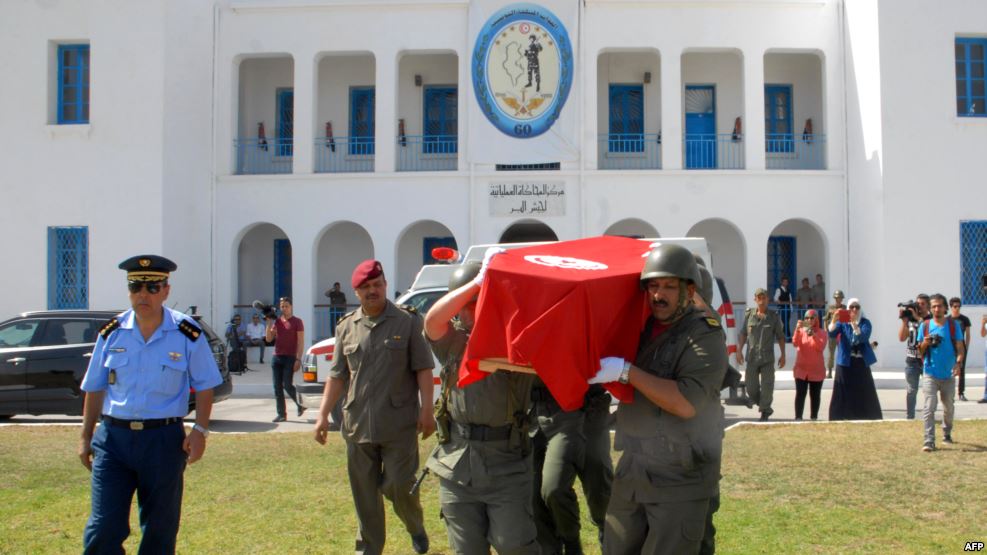 "داعشي" يعود إلى تونس بعد مقتل والده في تفجيرات إسطنبول