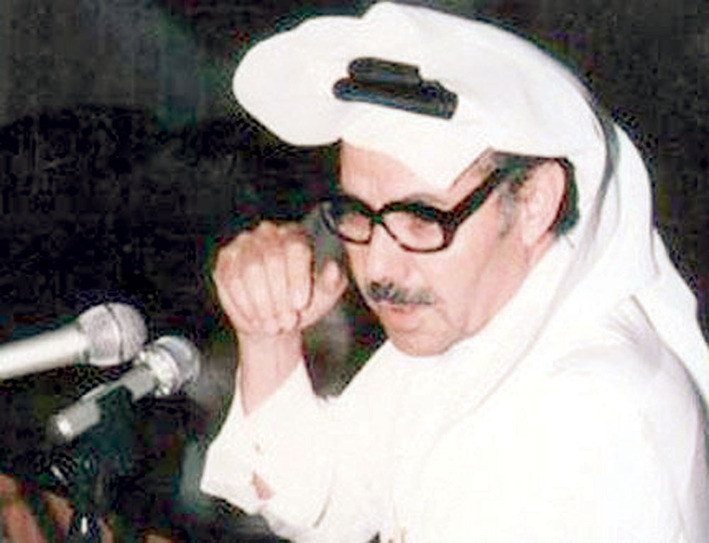 الأديب عبدالفتاح أبو مدين.