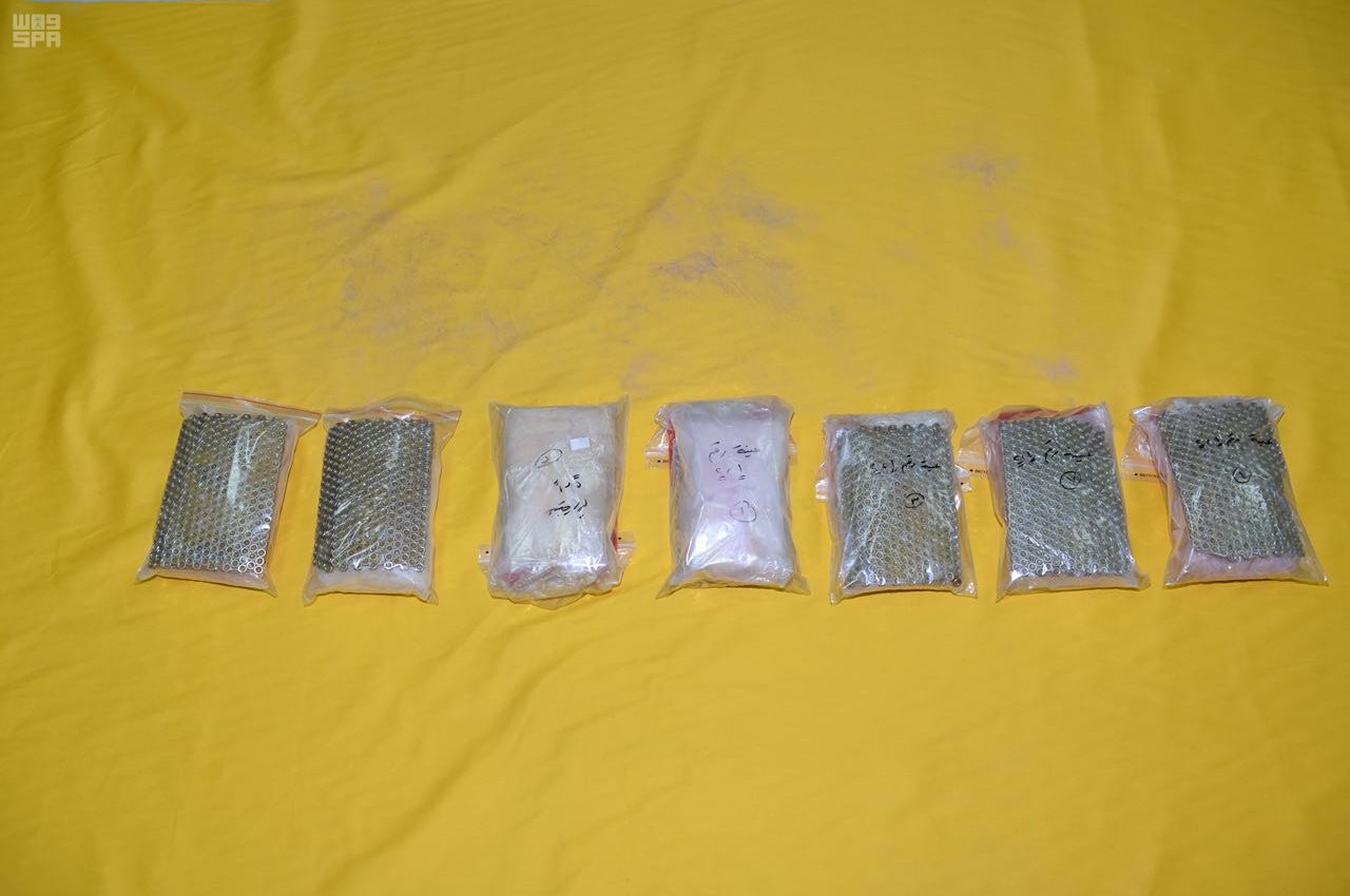 إحباط عمليتين إرهابيتين لاستهداف مسجد ومطعم في القطيف