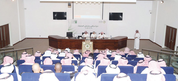 جانب من ورشة عمل مراقبي ومنسقي المباريات.