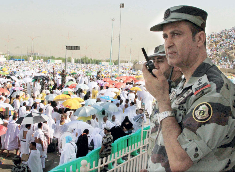 قوات الأمن تتخذ وضع الاستعداد والتأهب في رسالة لكل من تسول له نفسه تعكير صفو الحج.