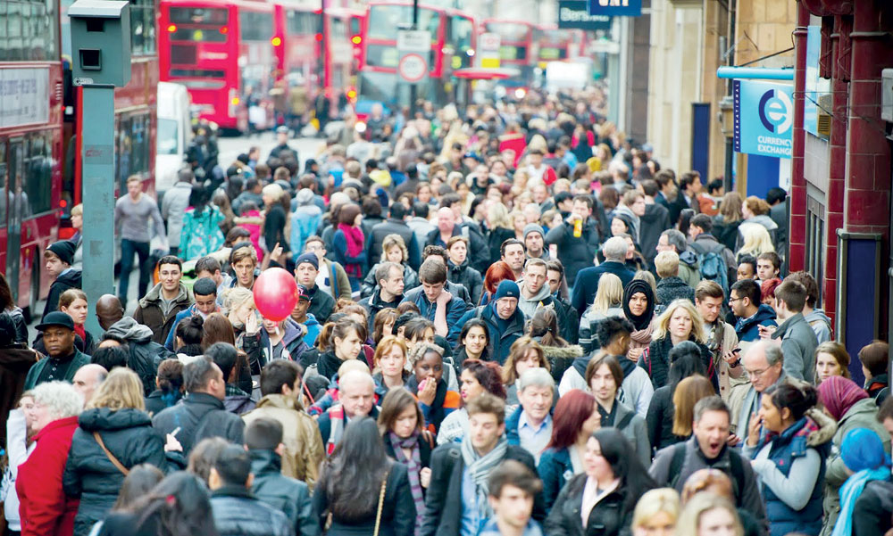 تقرير "أوكسفام" يكشف حجم التفاوت الطبقي وغياب المساواة في توزيع الثروة في بريطانيا.