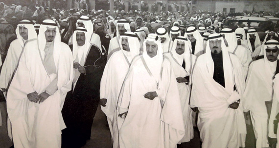 الملك فيصل بن عبدالعزيز والملك عبدالله بن عبدالعزيز والأمير سلطان بن عبدالعزيز والأمير نايف والملك سلمان بن عبدالعزيز.