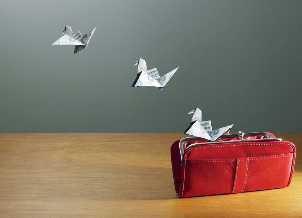 في غمار البحث المحموم عن سعادة متطبعة بأدران العصر الراهن، أخذ المنظور الاستهلاكي بزمام المبادرة.