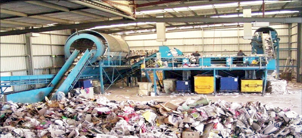 تصل كمية النفايات في المملكة إلى 12 مليون طن سنويا."الاقتصادية"