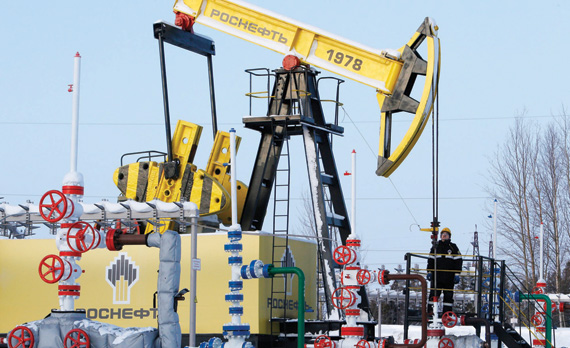 صفقات نفطية تعزز العلاقات بين روسيا أكبر منتج للخام والهند صاحبة أسرع نمو في العالم.