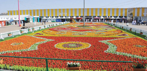 من مهرجان الورد الطائفي العام الماضي. "واس"