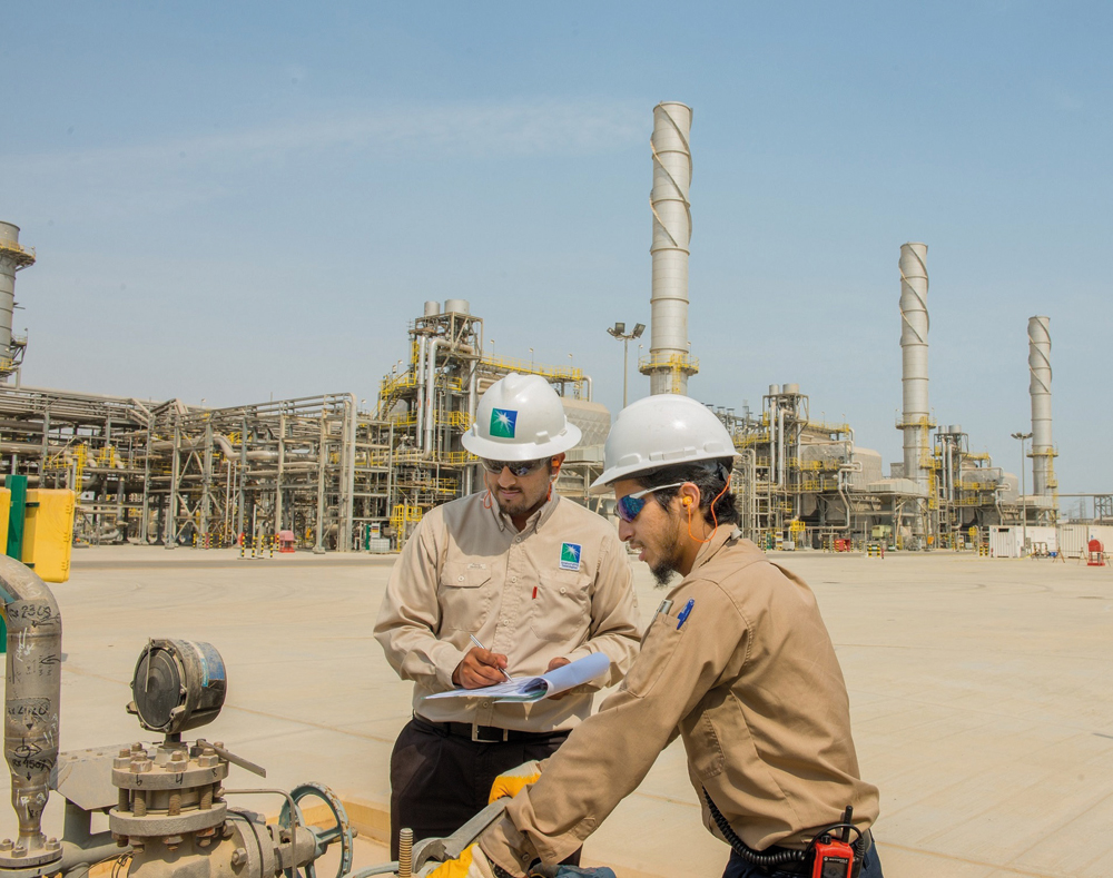 Оаэ сша нефть. Saudi Aramco logo. Aramco Тананян. Нефтепромышленность Saudi Aramco. Металлургический завод в Саудовской Аравии.