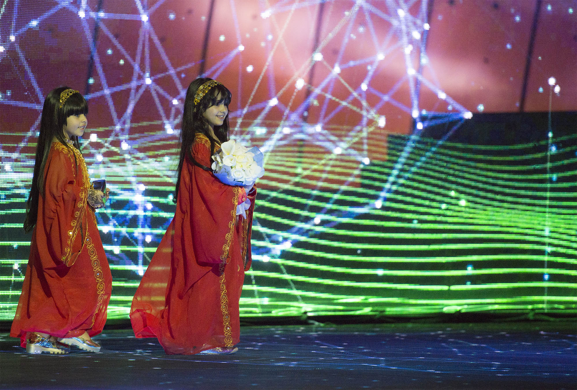 الملك يدشن مشاريع بترولية بقيمة 160 مليارا ومركز الملك عبدالعزيز الثقافي