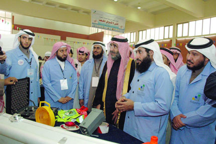 كلية الاتصالات تنظم معرضاً توعوياً موجها للمجتمع