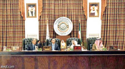 قمة الكويت: تعزيز الرقابة والإشراف على المؤسسات المالية