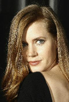 الممثلة ايمي ادمز في نيويورك وهي مرشحة لأحسن ممثلة مساعدة عن فيلم (الشك) لجوائز الأوسكار في هوليوود