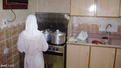 عاملات منزليات من طاجيكستان بـ 800 ريال وبوادر لتعديل العقد الموحد